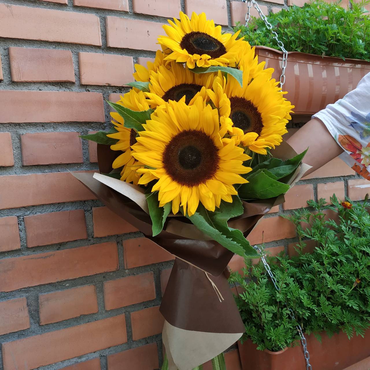 Букет из подсолнухов "Солнечный"